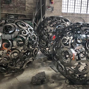 large garden art steel balls,garden pattern steel balls,